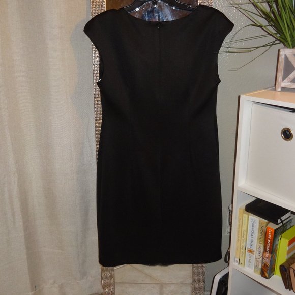 Black Dress - Picture 3 of 4